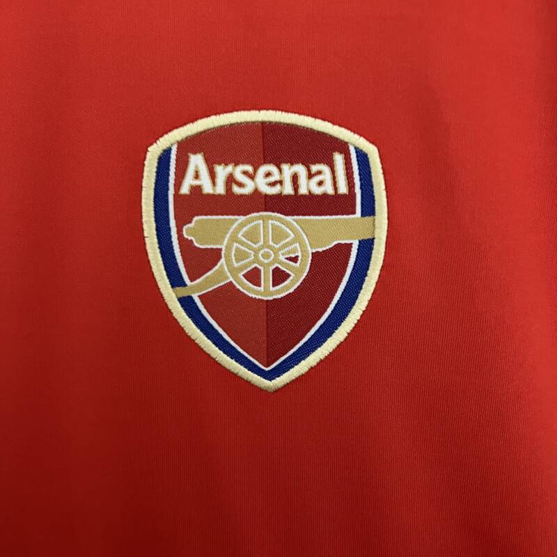 camiseta retro arsenal local escudo