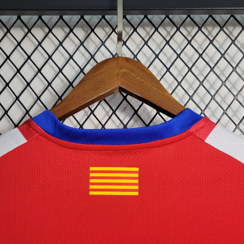 camiseta girona 2024 cuello anterior