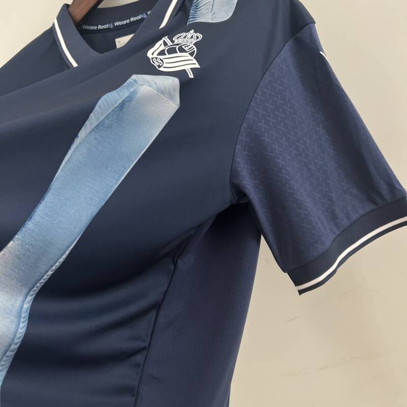 segunda equipacion real sociedad 2024 axila