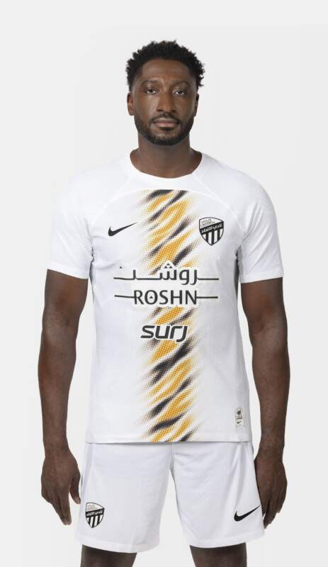 camiseta-Al-Ittihad-segunda-equipacion-2024-2025-imagen