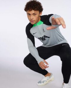 Chandal Liverpool Gris 2024-2025 post