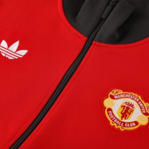 chandal-manchester-united-rojo-2024-2025-pecho
