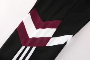 conjunto-chandal-ajax-2024-2025-pantalon-rodilla