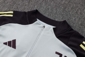 chandal-juventus-2024-2025-pecho