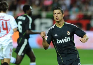 Camiseta Retro Real Madrid 2010-11 Segunda Equipación Cristiano