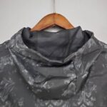 Cortavientos Real Madrid 2020/21 capucha