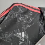 Cortavientos Real Madrid 2020/21 logo