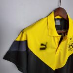 Polo Borussia Dortmund 2020/21 diseño lateral