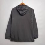 Cortavientos Real Madrid 2020/21 diseño dorsal