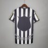 Alternative view of Camiseta Local Retro Newcastle 1997/98