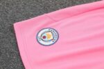 Conjunto de portero rosa Manchester City 2020/21 diseño de logo