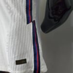 Primera equipación Player Version Inglaterra 2020/21 diseño lateral