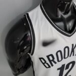 camiseta brooklyn nets lateral