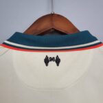 segunda camiseta liverpool 2021 cuello