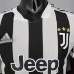 Primera equipación Player Version Juventus 2021/22 diseño frontal