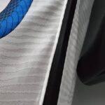 Segunda equipación Player Version Inter 2021/22 doiseño lateral bajo