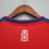 Primera equipación Stadium AC Osasuna 2021/22 diseño de cuello dorsal