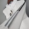 Cortavientos Adidas Juventus 2021/22 diseño lateral