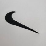 camiseta psg blanca y rosa nike