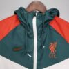 Cortavientos Liverpool 2021/22 diseño frontal