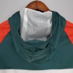 Cortavientos Liverpool 2021/22 capucha