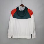 Cortavientos Liverpool 2021/22 diseño dorsal