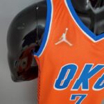 Camiseta Oklahoma City Thunder Orange Edition diseño lateral