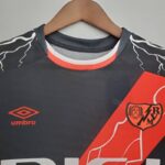 Segunda equipación Rayo Vallecano 202122