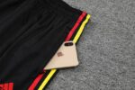 Bolsillo del pantalon de la tercena equipacion ajax bob marley