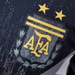 Camiseta Negra de Argentina 2022 Version Jugador - insignia