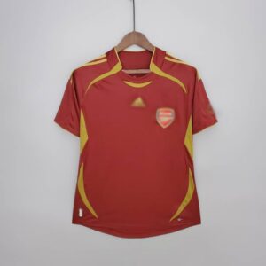 Camiseta calentamiento “Teamgeist” Arsenal 2021 adelante
