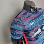 Tercera equipación Player Version Leipzig brazo