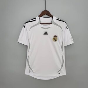 Camiseta calentamiento “Teamgeist” Real Madrid adelante