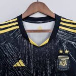 camiseta negra de argentina 2021 cuello