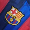 camiseta barcelona 2023 escudo