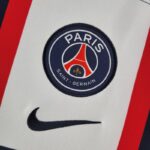 nueva camiseta psg 2022 escudo