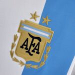 Camiseta Argentina Mundial Qatar 2022 Versión femenina escudo