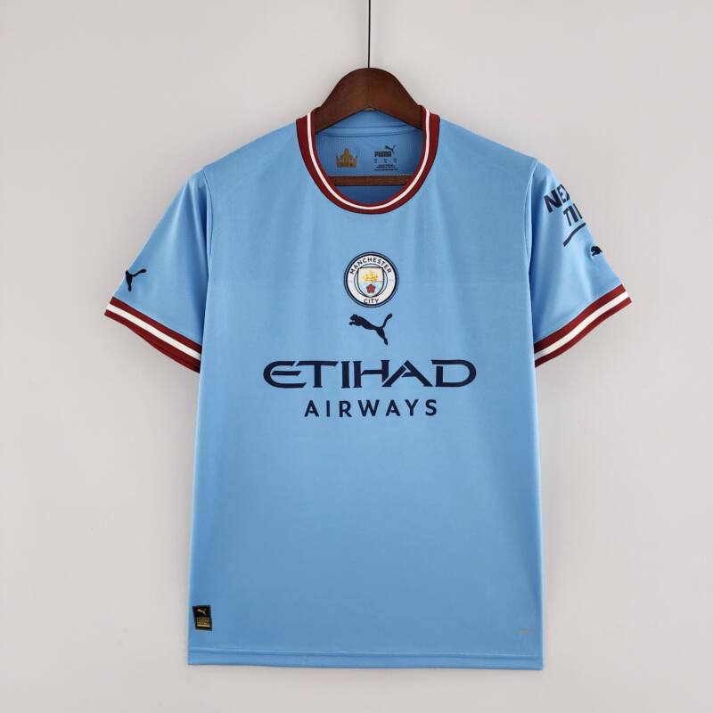 Camiseta Manchester City Primera Equipación 2022-2023 Versión Fan frontal Camiseta Manchester City Primera Equipación 2022-2023 Versión Fan frontal