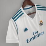 Camiseta-del-Real-Madrid-retro-primera-equipacion-temporada-2017-2018-lateral-768x768