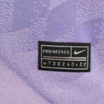 MATERIAL MARCA Camiseta Portero Liverpool 2223 Versión Morada