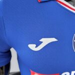camiseta primera equipación Cruz Azul 2022 -2023 versión jugador - marca