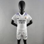 Mini conjunto Real Madrid Primera equipación 22/23