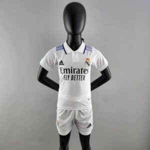 Mini conjunto Real Madrid Primera equipación 22/23