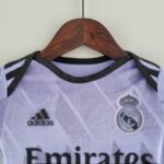 Body Real Madrid segunda equipación 2022-2023 - pecho