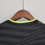 Camiseta Real Madrid tercera equipación 2022 - 2023 versión fan cuello posterior