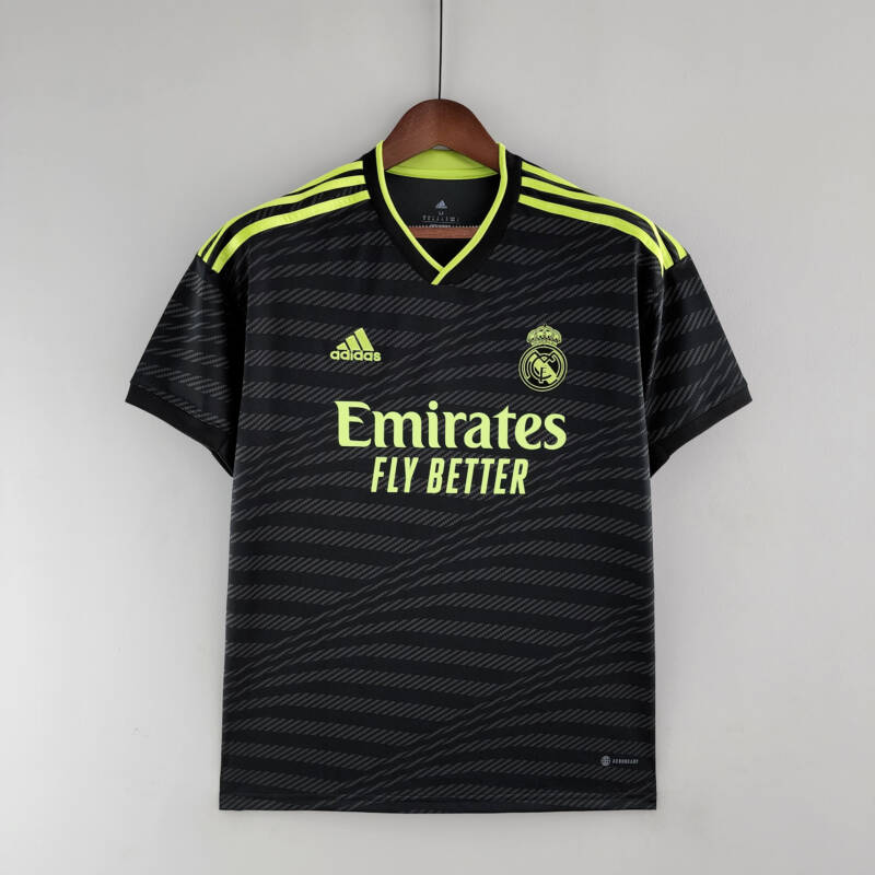 Camiseta Real Madrid tercera equipación 2022 - 2023 versión fan frontal Camiseta Real Madrid tercera equipación 2022 - 2023 versión fan frontal