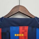 Camiseta del Barcelona primera equipación temporada 2022-2023 mujer - cuello posterior