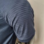 Camiseta prepartido FC Barcelona temporada 2022-2023 - versión jugador - hombro