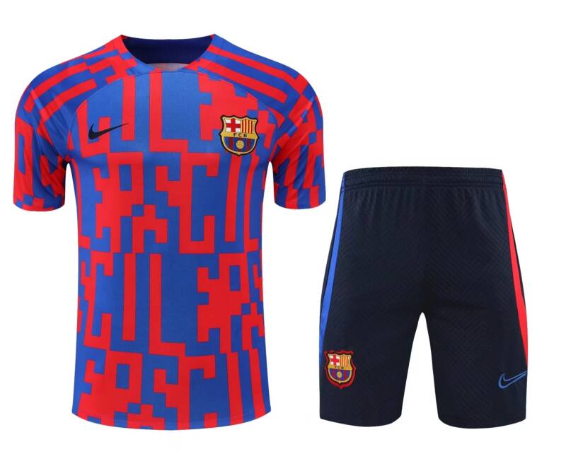 Conjunto de entrenamiento del FC Barcelona manga corta rojo y azul - 2022-2023 - frontal Conjunto de entrenamiento del FC Barcelona manga corta rojo y azul - 2022-2023 - frontal