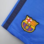 Pantalón corto Barcelona tercera equipación 2021-2022 escudo